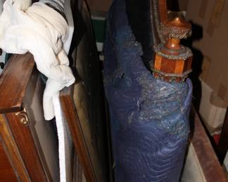 King and queen headboard