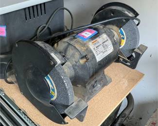 Performance Tough 8" Bench Grinder Model 1974-G-8 __ SPECIAL PICKUP INSTRUCTIONS  READ BEFORE BIDDING ____