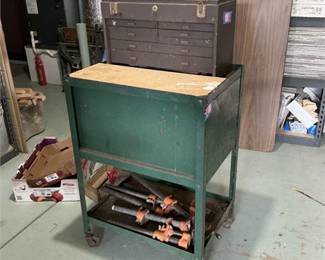 Kennedy 520 Machinist Tool Chest on Rolling Workbench __ SPECIAL PICKUP INSTRUCTIONS � READ BEFORE BIDDING __