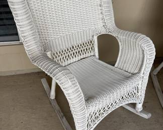 Antique Style White Plastic Wicker Patio Chair