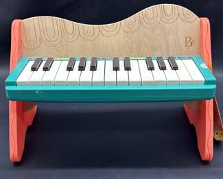 Mini Maestro Wooden Toy Piano, Ages 3+