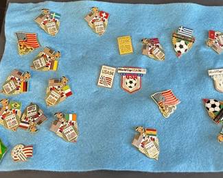 22 World Cup Soccer 1994 Souvenir Pins * USA * Greece and more
