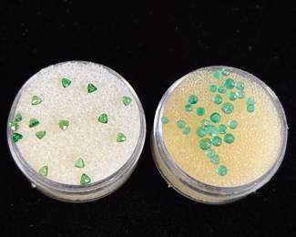 Loose Faceted Gemstones * 2-3mm Emeralds * 2mm Tasvorites
