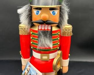 16” Tall Nutcracker By Christian Ulbricht * Gump’s Soldier Made In Germany

