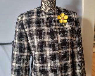 Women's blazer, vintage floral enameled pin