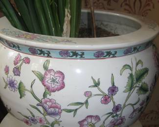 Jardiniere pot