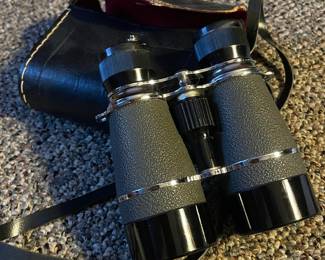 Binoculars 