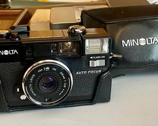 MINOLTA  Camera