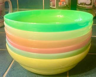 TupperWare Bowls 