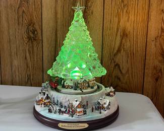 Thomas Kinkade - Reflections of Christmas (lights change and train moves)