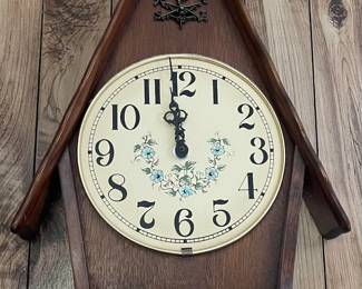 Birdhouse Clock (Circa 1960)