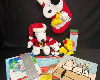 SH323Santa Snoopy And More 