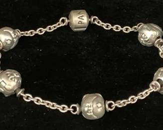 SH516VPandora, Five Clip Station Bracelet