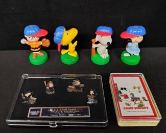 SH182Peanuts Baseball Stamps And Pins