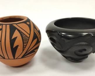 TWO SMALL SIGNED NATIVE AMERICAN VASES