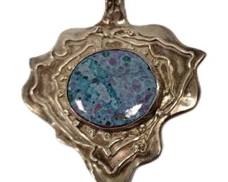 HAND MADE UNMARKED STERLING SILVER PENDANT 