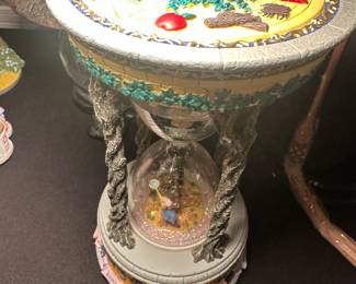 The Wizard of Oz hourglass figurine