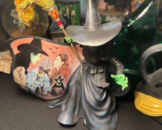 Wizard of Oz figurine