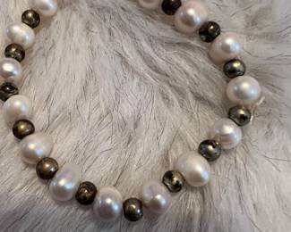 pearl bracelet