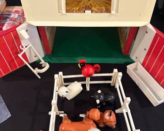 Fisher-Price Family Farm 