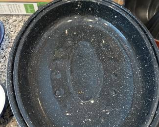 Granite Ware covered oval roaster