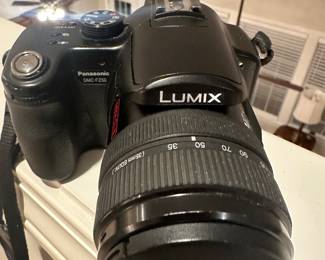 black Panasonic Lumix DMC-FZ50 digital camera
