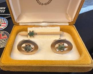  vintage Swank gold-tone cufflink and tie tack set