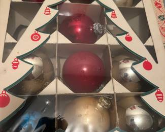 Christmas ornaments and decor - vintage