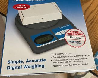 postal and parcel scale in box