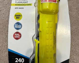 Nightstick flashlight