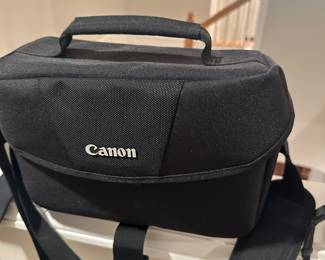 Canon EOS Shoulder Bag 100ES