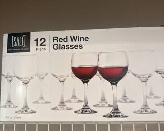12-piece red wine glasses in box