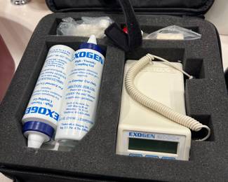 Smith & Nephew EXOGEN 2000+ bone healing system