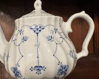 Vintage tea pot 
