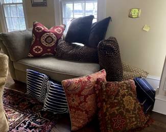 Sofa, various pillow sets