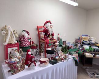 Fitz and Floyd sleigh and Santa