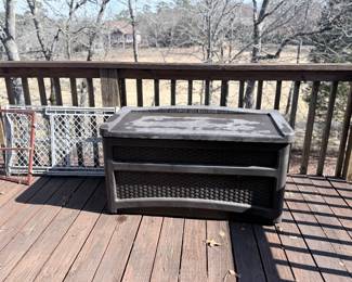 outside storage bench/box