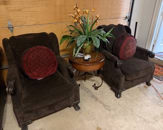 Pair of brown fabric recliners