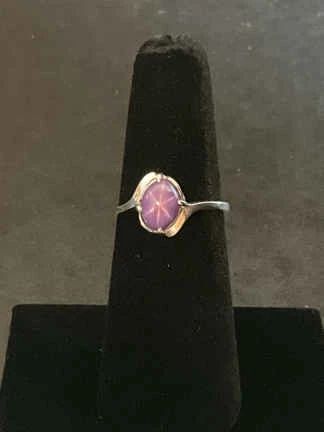001 14K Ring with Star SapphireStyle Lavender Stone