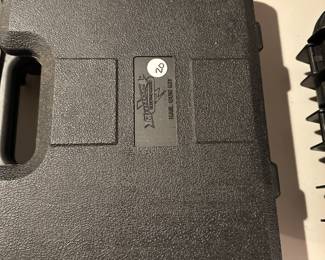 H82 - $20. Nail Master 2. Electric Brad Nail Gun. Model ET200. 