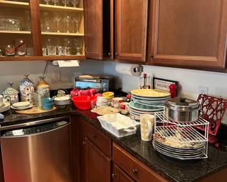 OVERVIEW PHOTOS - WE DO NOT PULL ITEMS OUT OF OVERVIEWS FOR HOLDS. MOST OF THESE ITEMS ARE UNDER $20!