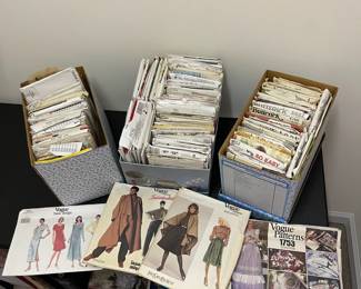 H49 - $50. Pattern LOT. Over 100 Vintage Patterns. Vogue, Simplicity, McCalls, New Look. Butterick. 