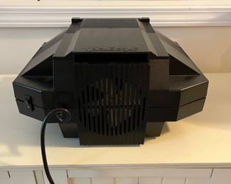 H68 - $60. Prism by Artograph image projector (scale drawings up or down or project onto the wall for murals)