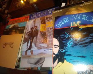 Large amount of vintage record alblums