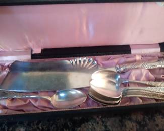 Boxed antique silverplate ice cream set w server