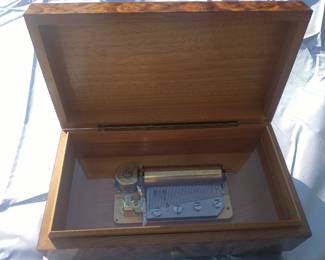 Ruege swiss working music box