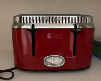 RUSSELL HOBBS TOASTER