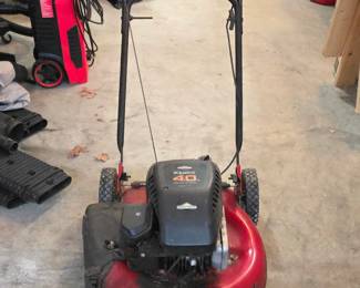 Briggs Stratton Quattro . HP Push Mower 