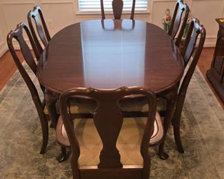Ethan Allen Philadelphia Collection Dining Table and Chairs Set
