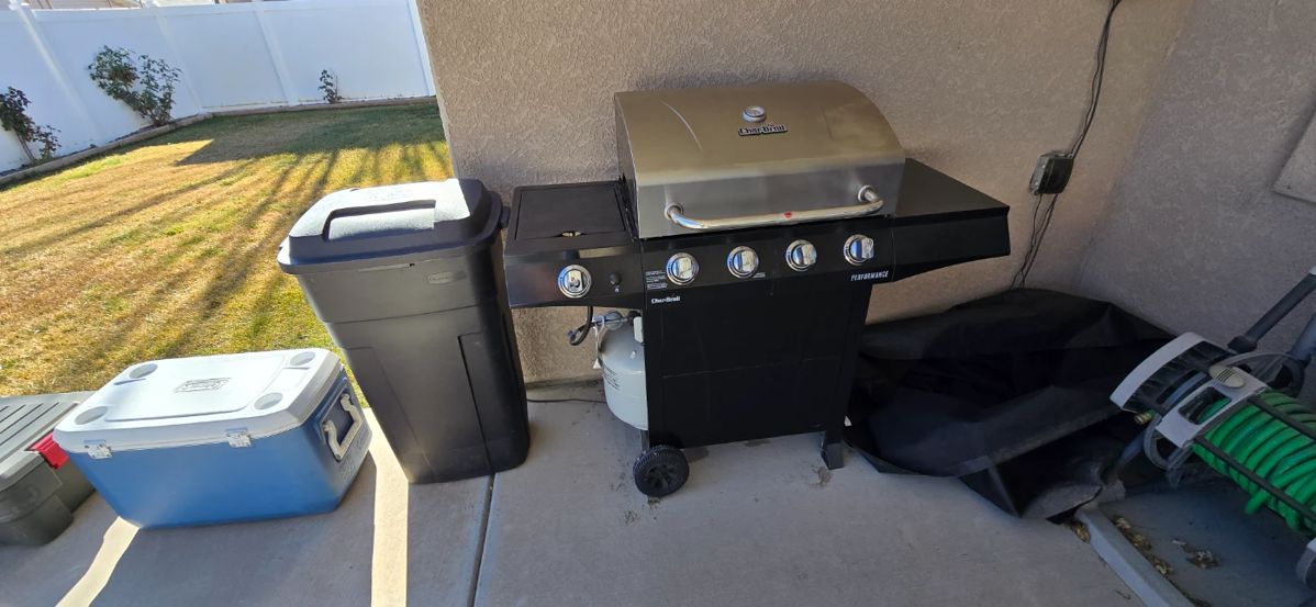 Estate sale with furniture, home goods, sporting... starts on 1/22/2026